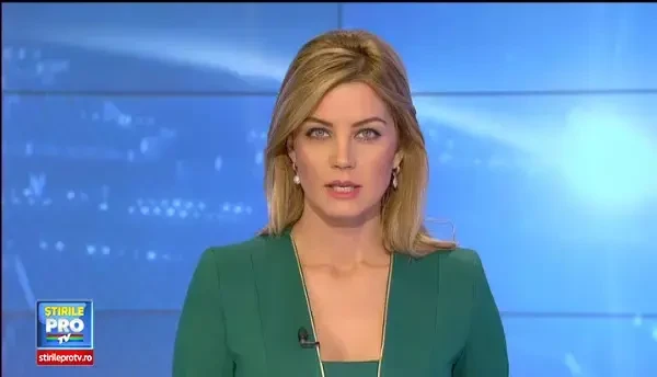 "Eu sunt dependent, recunosc". Trei tineri din Capitala, prinsi in timp ce fumau canabis. Masina lor era plina de fum