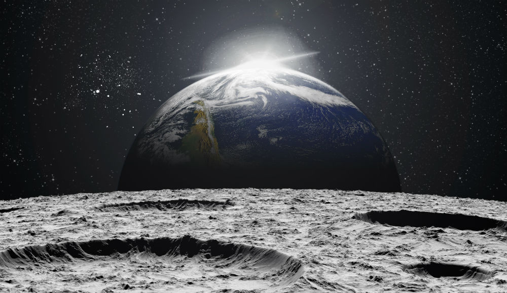 Biblia care a insotit pe Luna capsula Apollo 14 a fost vanduta pentru o suma record: Uite cum arata: