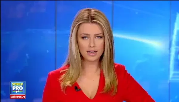 Proteste cu scantei ale revolutionarilor in Piata Victoriei din Bucuresti. Jandarmii au fortat manifestantii sa se retraga