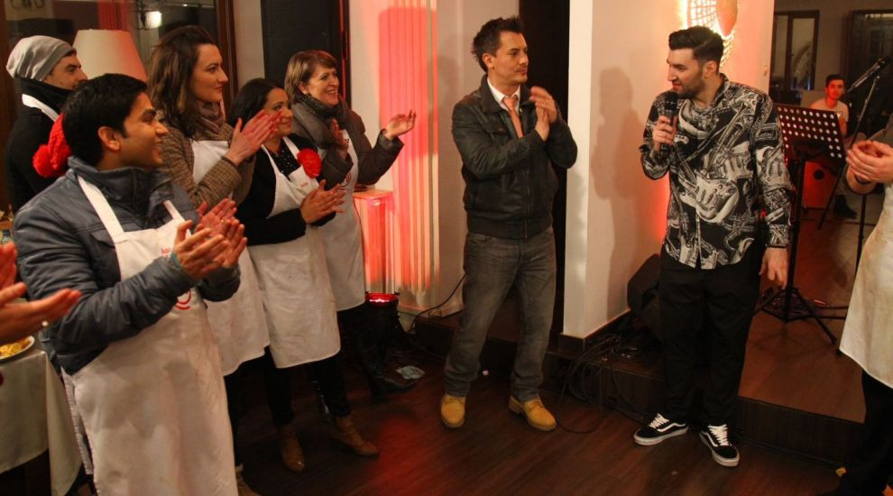 Concurentii de la "MasterChef" gatesc la petrecerea lui Smiley, pentru 100 de invitati, de la 20.30, la ProTV