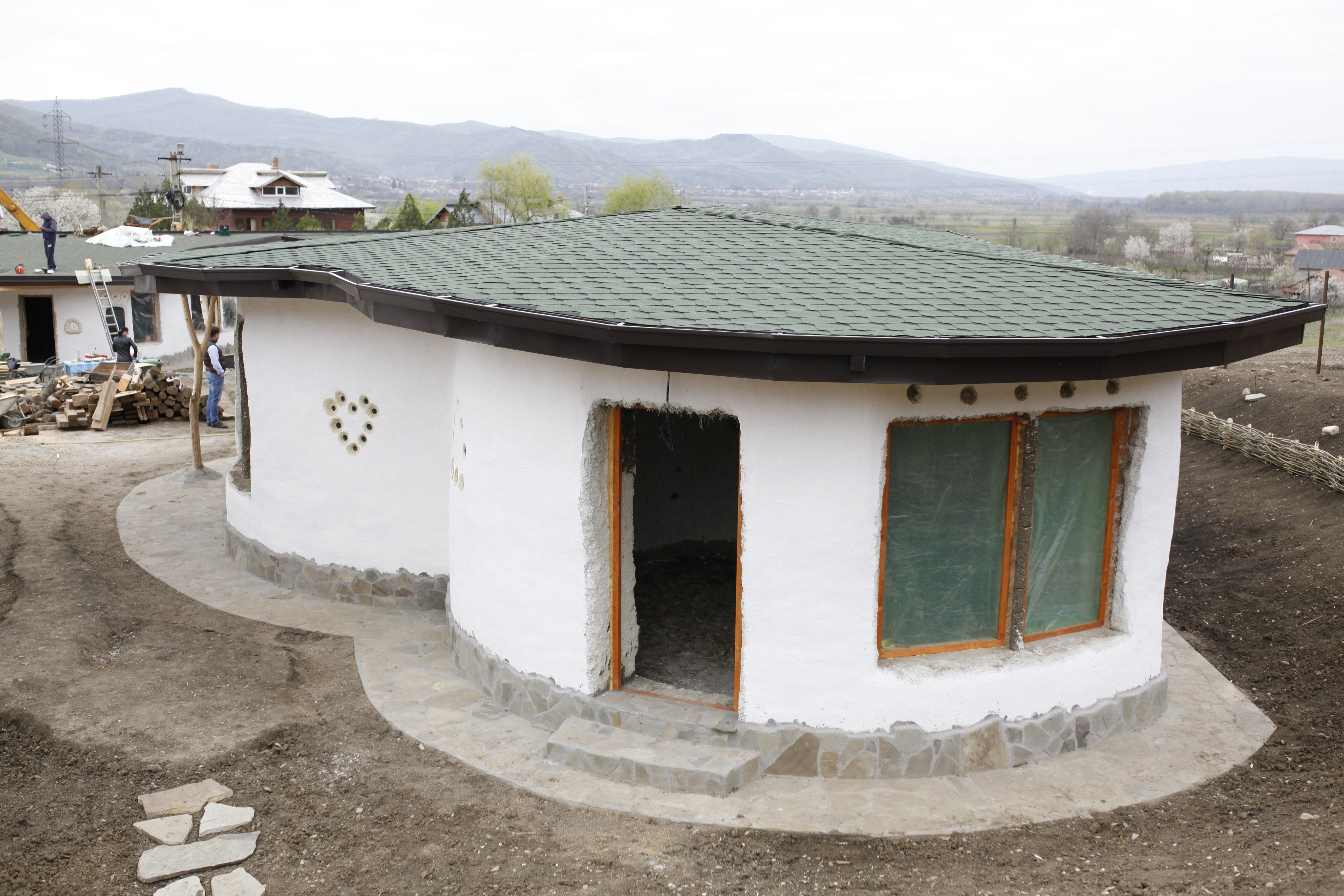 Cum poti sa-ti incalzesti ieftin si ecologic locuinta. Sistemele pot fi instalate gratuit, pe banii statului