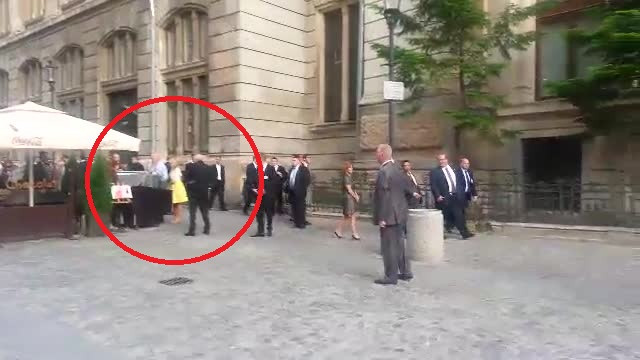 Joe Biden si sotia sa si-au petrecut seara de marti in Centrul Vechi. Ce bacsis a lasat vicepresedintele SUA la o inghetata