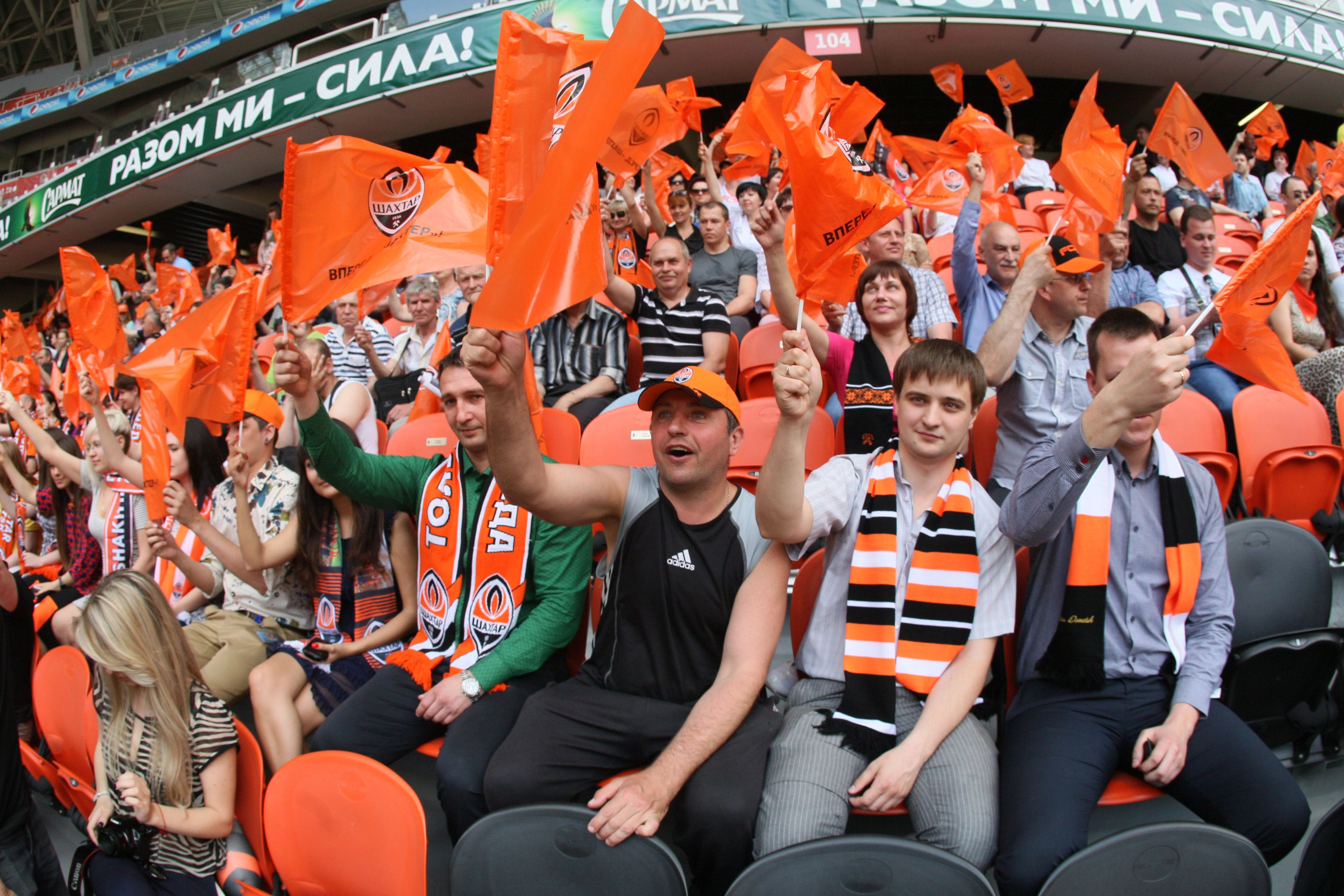 Protest pro Kiev, pe stadionul lui Sahtior Donetk
