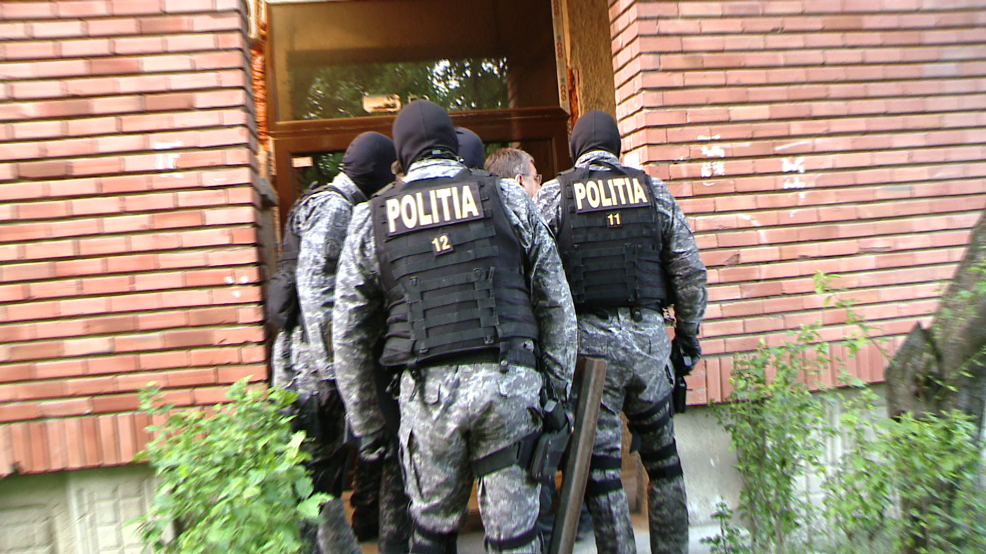 Perchezitii la reprezentantii unei firme de teleshopping suspectate de inselaciune si evaziune. Prejudiciul, 1,5 milioane lei