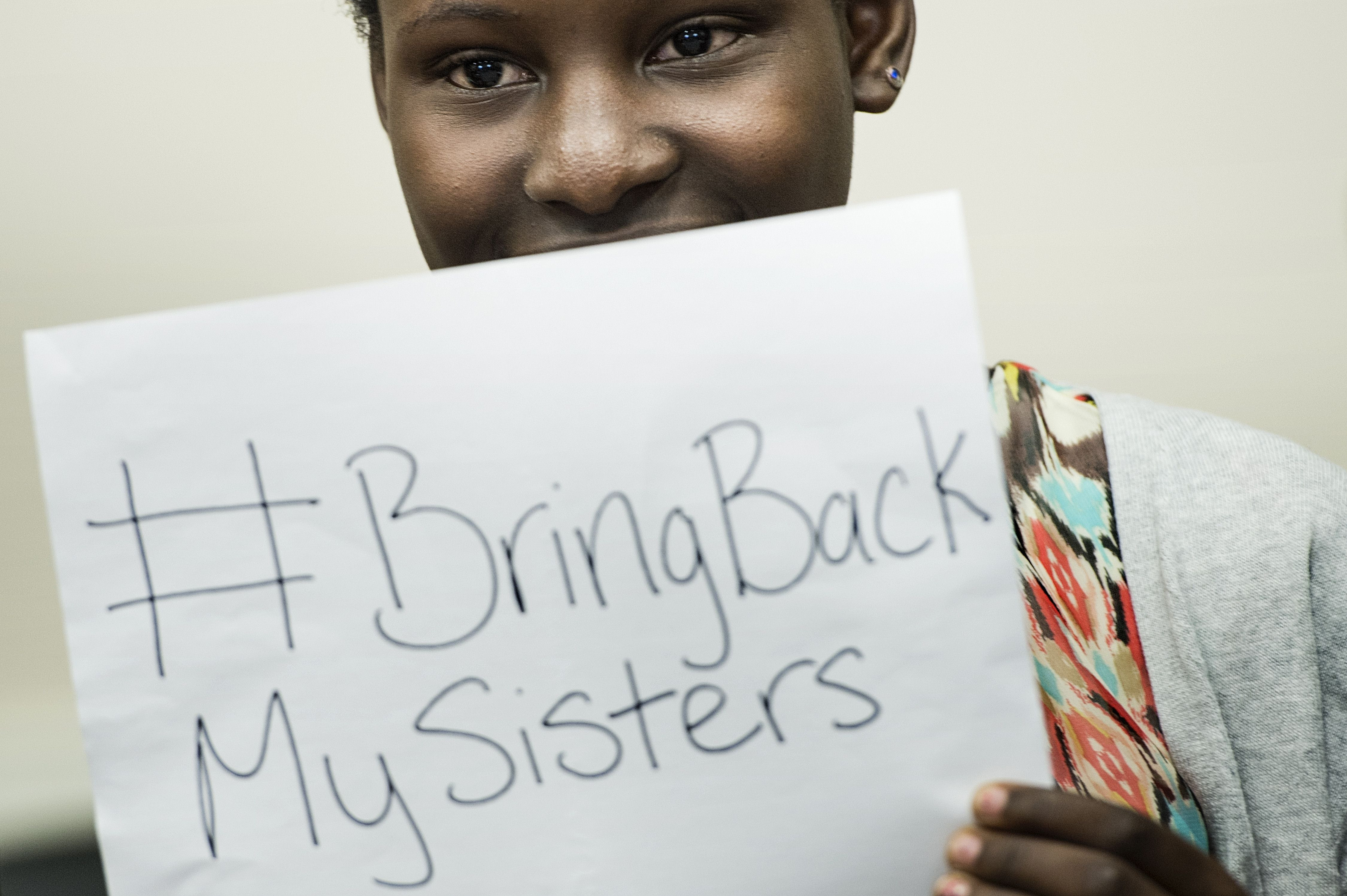 Statele Unite trimit trupe in Nigeria pentru cautarea celor 223 de adolescente rapite de secta islamista Boko Haram