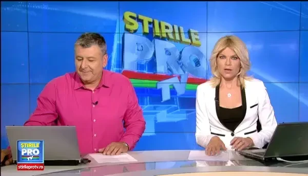 Masajul cu pitoni, bonusul bizar oferit de o gradina zoologica din Filipine. Regulile stricte pe care le respecta