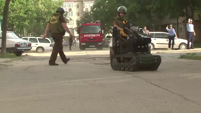Alerta cu bomba intr-un bloc din Drobeta Turnu Severin. Cum arata obiectul gasit in subsol de un barbat