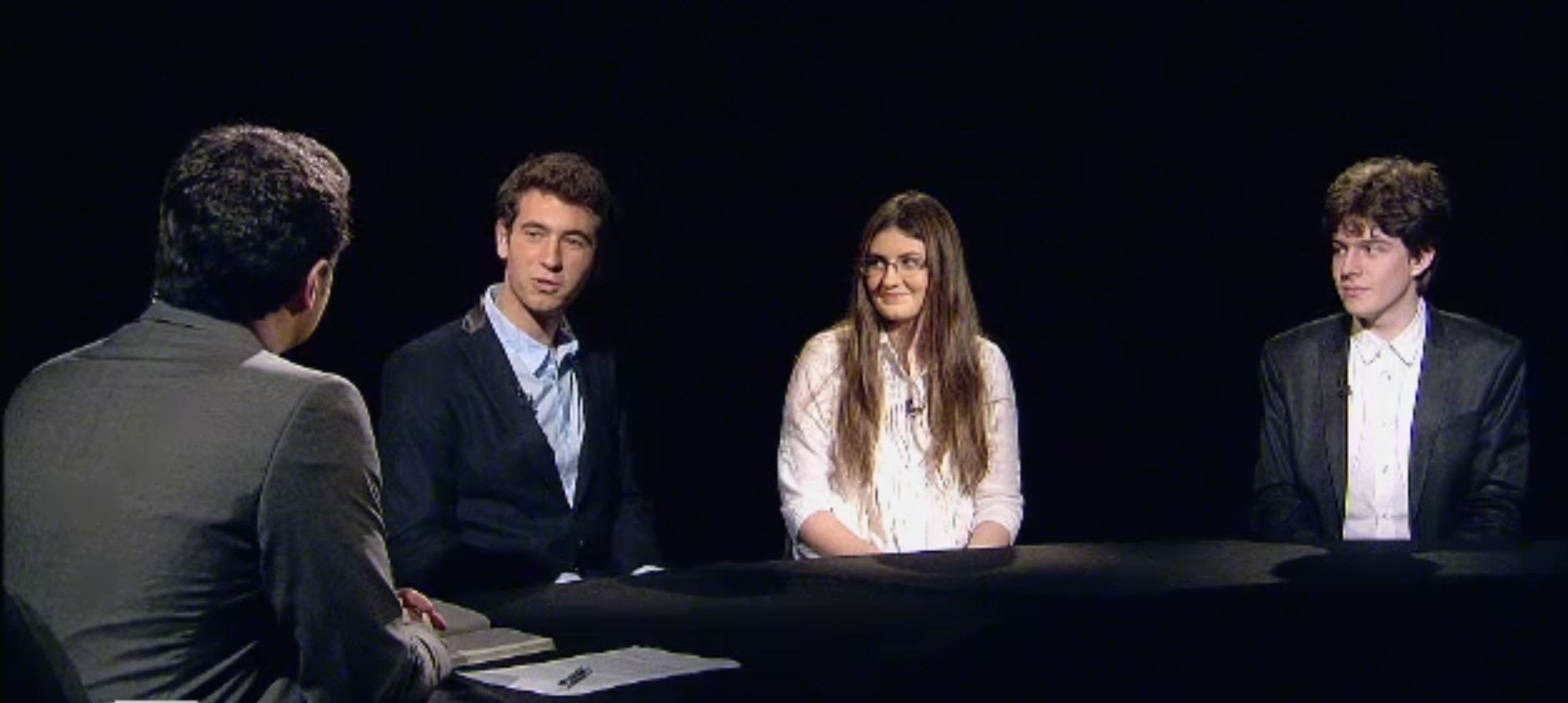 "Sper ca la un moment dat sa ajung sa lucrez si in tara mea". Mintile de aur ale Romaniei, invitate la "Dupa 20 de ani"