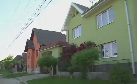 "Plecatul dincolo ne-a deschis mintea". Ce s-a intamplat intr-un sat din Apuseni dupa ce am intrat in UE