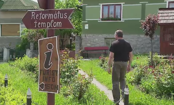 5 milioane de euro au transformat o comunitate din Cluj intr-o atractie turistica. Peisajul te face sa te simti ca in Austria