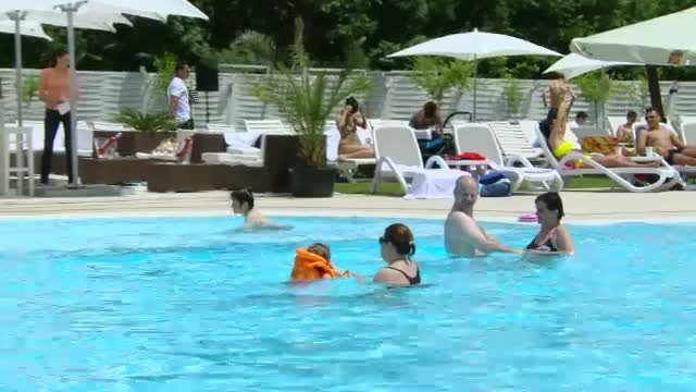 Romanii pentru care a fost mai important sa se relaxeze, decat sa voteze. Ce au ales sa faca in ziua de duminica