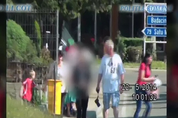O mama din Romania si-a vandut baiatul pentru o punga de bani unui pedofil neamt. Au urmat 3 ani de abuzuri sexuale