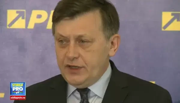Crin Antonescu: Imi voi tine cuvantul legat de scorul PNL. Klaus Iohannis si-a anuntat demisia