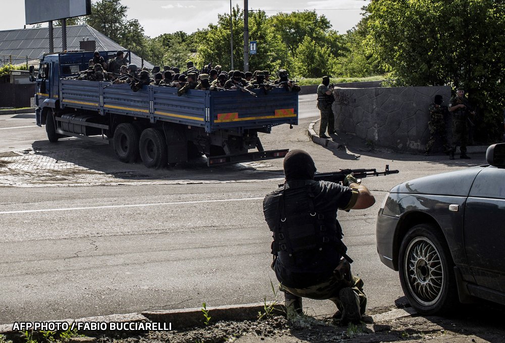 lupte in Donetk intre separatisti si armata