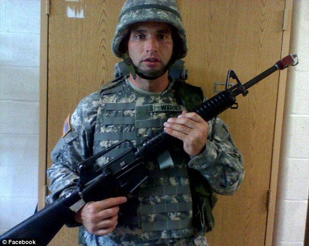 Ce s-a intamplat cu soldatul din imagine dupa ce a scris un mesaj pe Facebook. S-a cerut ajutorul intregului oras