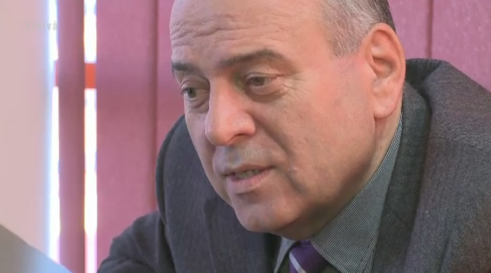 Primarul din Piatra Neamt, Gheorghe Stefan, a fost audiat la DNA. "Pinalti" e urmarit penal si se afla sub control judiciar