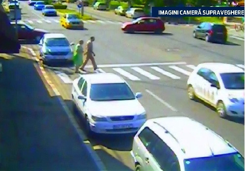 O femeie si sotul ei au fost loviti in plin pe o trecere de pietoni. Reactia soferului, dupa producerea accidentului