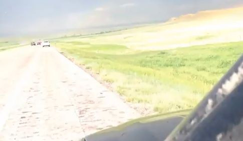 VIDEO. Momentul in care un vanator de tornade este lovit de fulger. Barbatul a trait sa-si spuna povestea