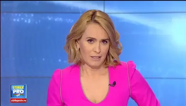 Fata lui Gigi Becali a terminat liceul si se pregateste de BACALAUREAT. Ploaia nu a stricat parada celor de la CN Caragiale