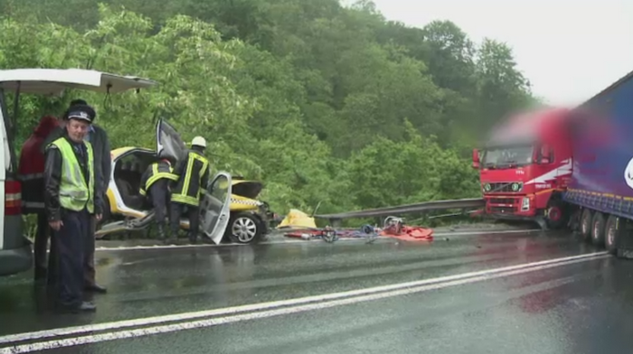Coliziune soldata cu victime in Sibiu. Trei persoane au luat un taxi "la ocazie" si au avut parte de un accident violent