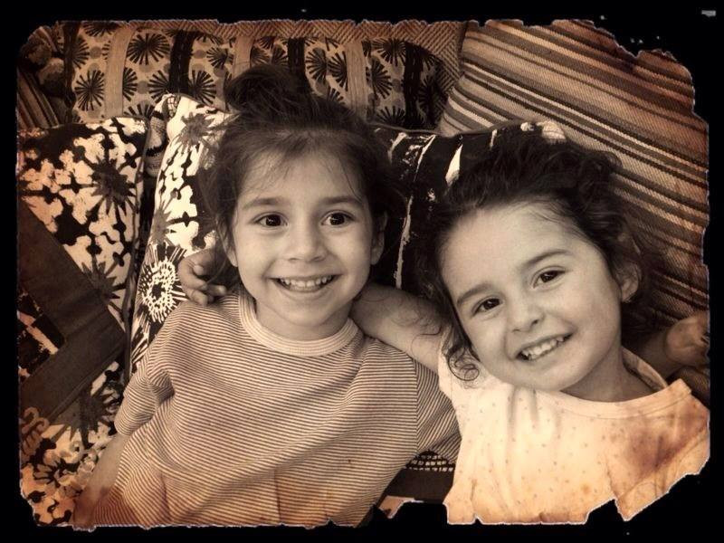 Natalia si Anastasia