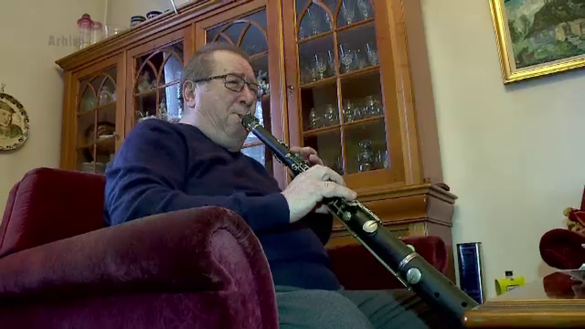 Taragotul lui Dumitru Farcas, un instrument muzical unic, furat din fata Ateneului Roman. Mesajul artistului catre hoti