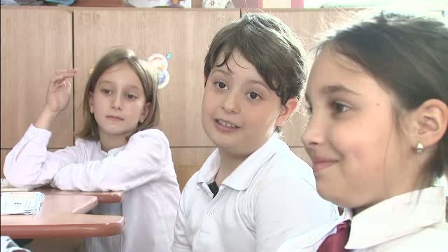 EVALUARE NATIONALA 2014, clasa a II-a. Elevii au infruntat examenul cu curaj: "E foarte important sa stim sa vorbim corect"