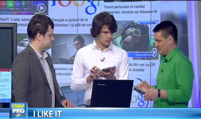 iLikeIT. Internetul, prin ochii unui NEVAZATOR. Desi nu vede, Alexandru foloseste tableta si laptopul pentru Facebook si Mess