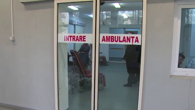 Propunere indecenta periculoasa. O femeie din Alba si-a injunghiat un prieten, suparata ca acesta i-a facut avansuri