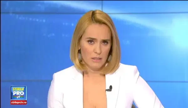 Extrem de slabita si parasita de propriii copii. Povestea batranei de 77 de ani, care cantareste doar 25 de kilograme