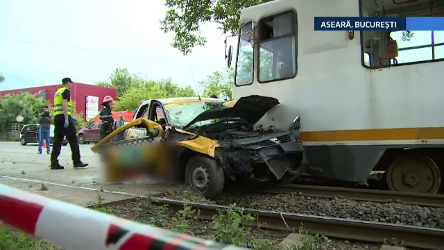 Sotia si fiul lui Dan Bursuc se aflau in taximetrul lovit de un tramvai, in Capitala. 5 persoane au fost ranite in accident