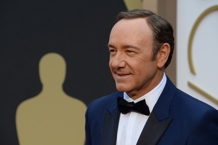 Telefonul unui spectator a inceput sa sune in timpul unei piese de teatru cu Kevin Spacey. Replica memorabila a actorului