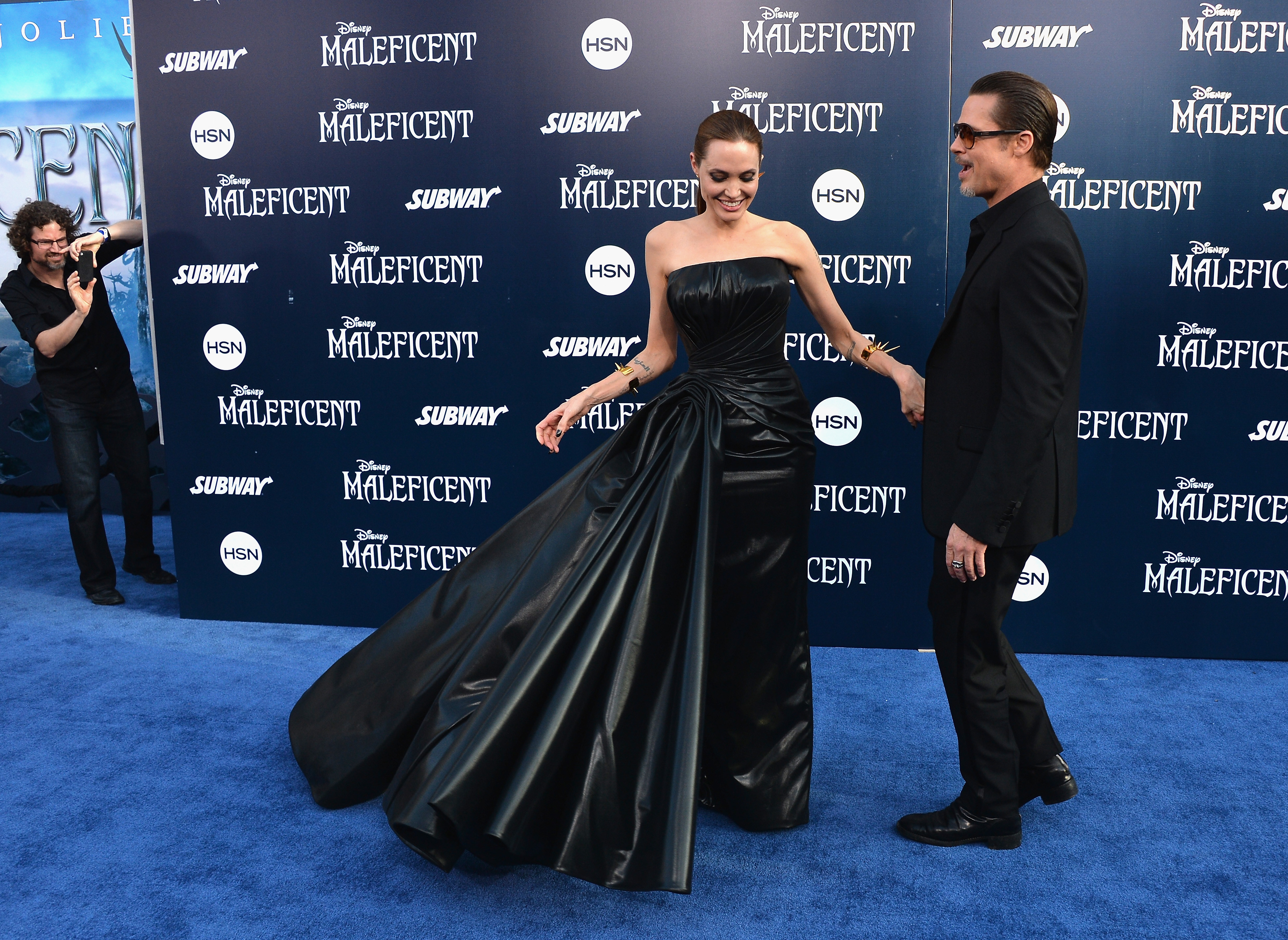 Brat Pitt si Angelina Jolie s-au casatorit in secret, weekend-ul trecut. Vestea a fost confirmata de un purtator de cuvant