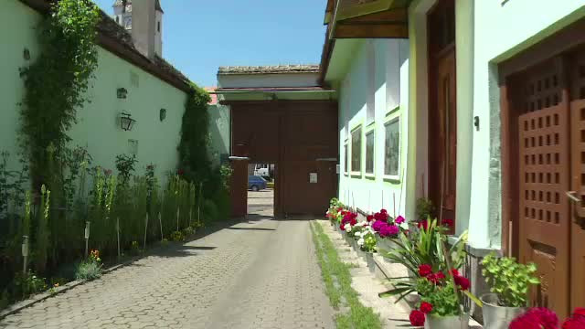 RUSALII 2014. Zeci de sasi se intorc in Romania pentru a sarbatori de RUSALII alaturi de familie si prieteni