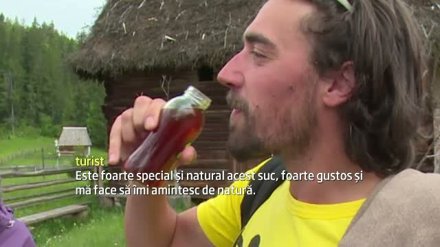 Retetele motilor i-au cucerit definitiv pe turistii straini. Cati bani platesc acestia pentru o sticla de sirop natural