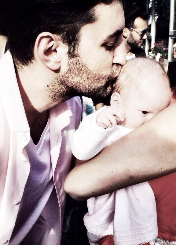 Pavel Bartos si-a botezat a treia fetita. Nasul micutei Sofia a fost chiar Smiley