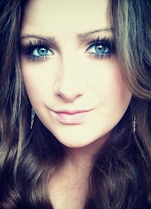 A stat pe Facebook si Whats App de pe telefonul mamei. Femeia a avut un soc cand a primit factura de la Orange