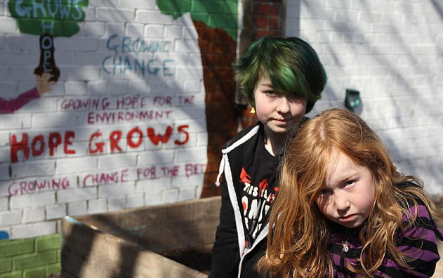 Adolescenta din Marea Britanie care traieste cu sapte lei pe zi. "Imi doresc o viata mai buna pentru mine"