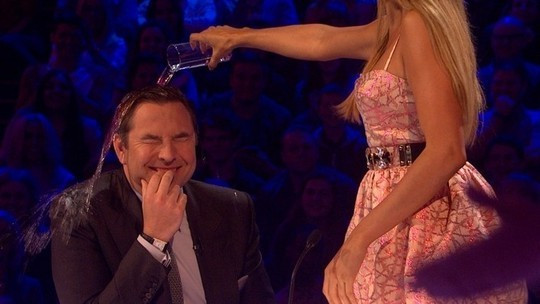 Final pacifist la "Britain's Got Talent": Alesha Dixon i-a cerut scuze lui David Walliams pentru acest gest