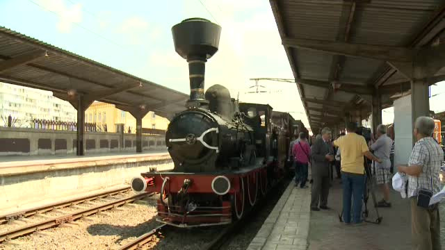Locomotiva Calugareni aduce din nou Capitalei farmecul de acum 145 de ani. Plimbarea e gratuita si dureaza 25 de minute