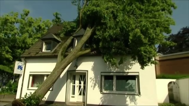 Vestul Germaniei a fost lovit de furtuni si ploi torentiale, dupa 3 zile de canicula. Cel putin 6 oameni au murit