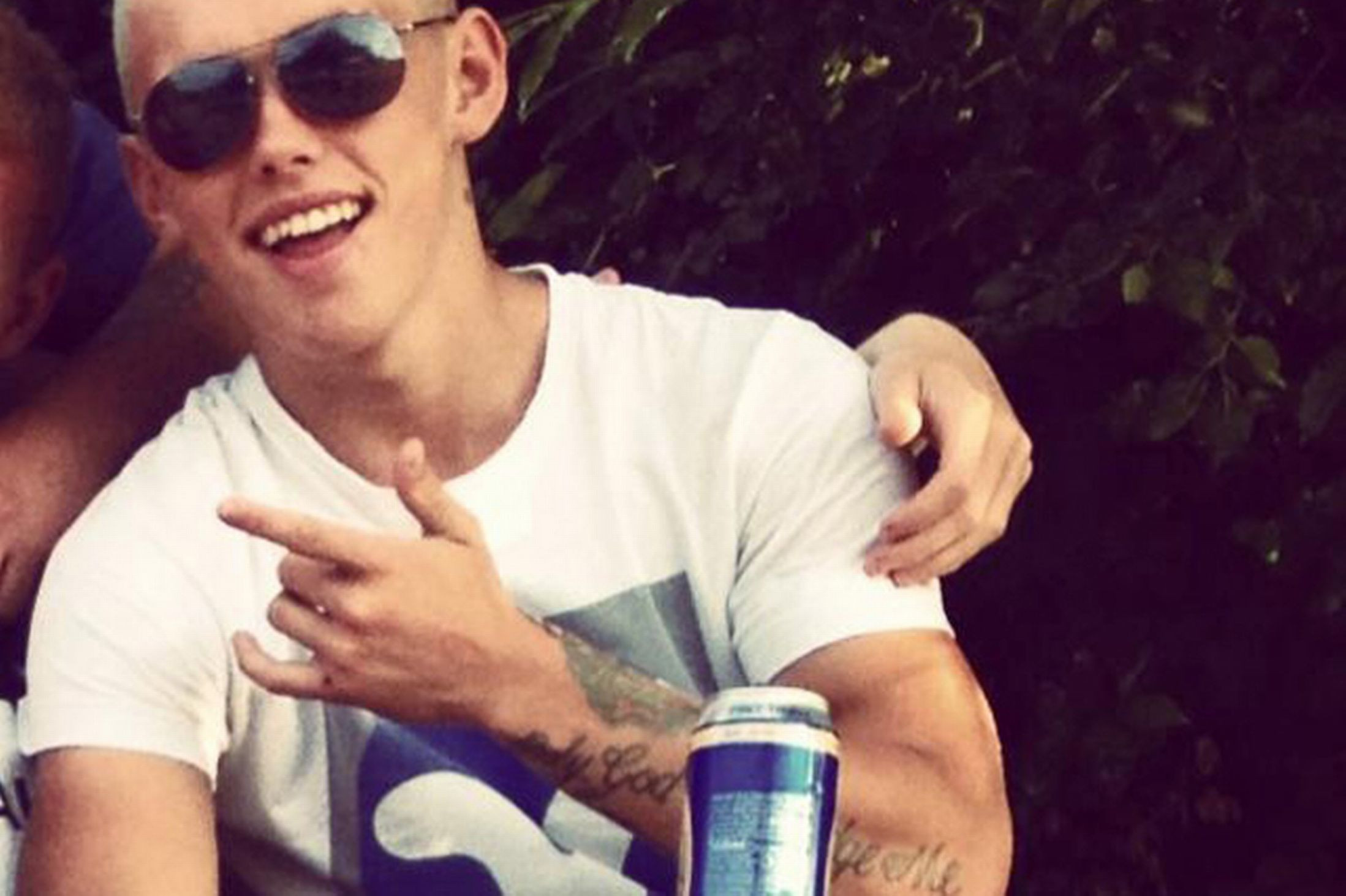 A vrut sa se bronzeze a solar, insa un accident stupid i-a adus moartea. Ce s-a intamplat cu un tanar de 17 ani