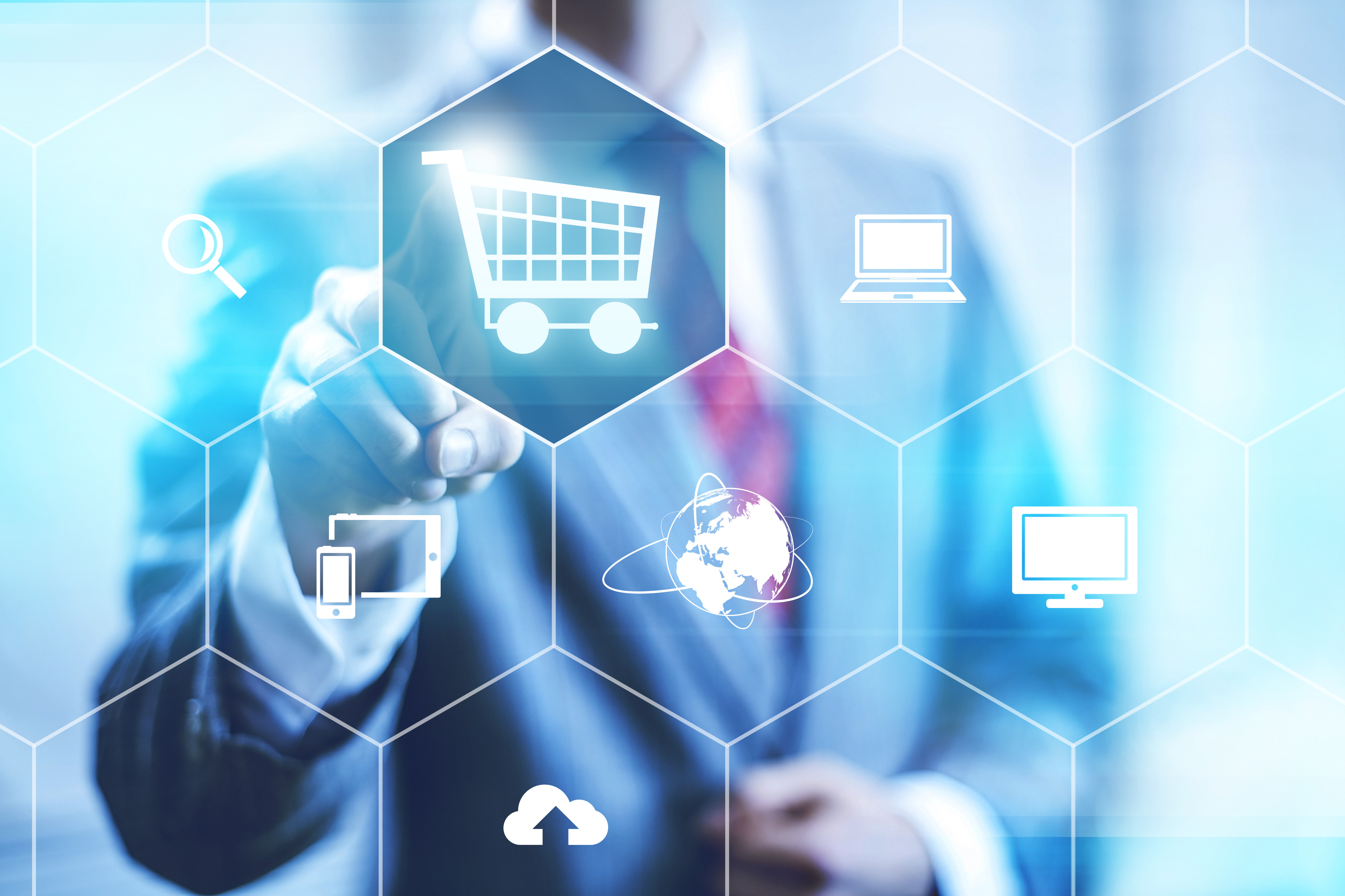 INFOGRAFIC INTERACTIV: Ce fac romanii si ce cumpara atunci cand intra pe Internet