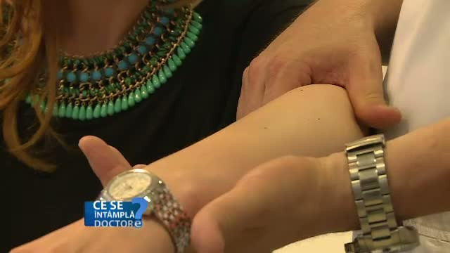 Trei tipuri de cancere pot descoperi medicii dermatologi la nivelul pielii. Regula care va poate salva viata