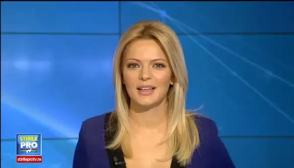 Spectacol in centrul Timisoarei. O trupa de acrobati spanioli a oferit o mostra de teatru in aer liber