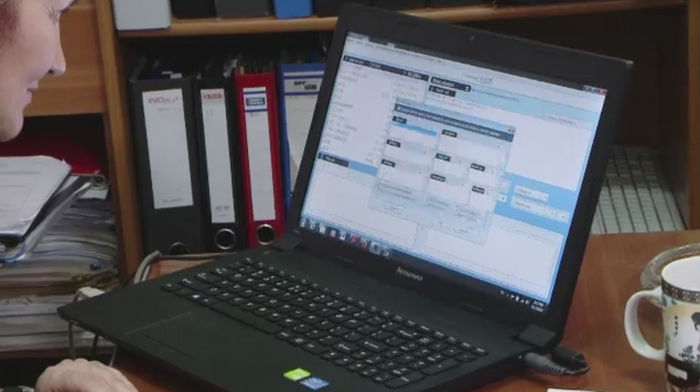 Angajatii Spitalului de Psihiatrie Socola din Iasi nu mai au voie pe Facebook. "Se uitau la femei goale, povesti din astea"