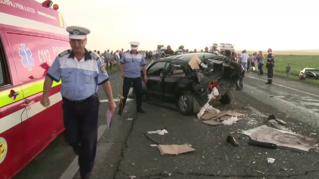 ANIMATIE GRAFICA. Filmul accidentului din Buzau in urma caruia doi oameni au murit, iar alti 5 sunt in stare grava