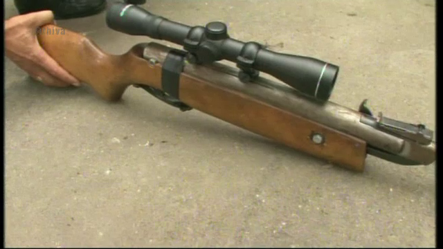 Un copil a ajuns la spital, dupa ce s-a impuscat in cap cu arma tatalui. De ce barbatul este anchetat acum de politie