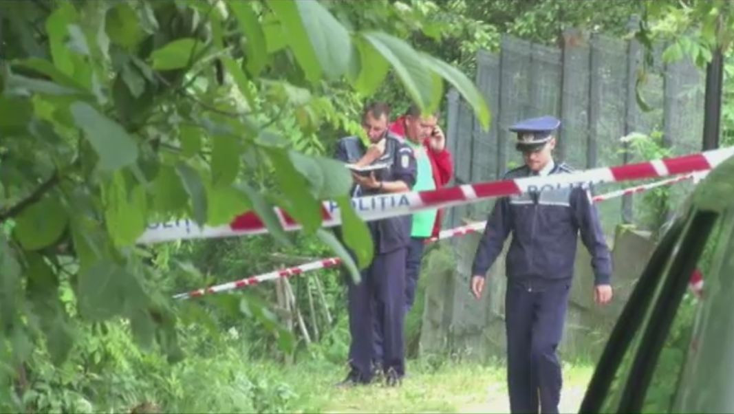 Sinucidere cu Kalasnikovul. Ce au gasit politistii din Arges langa trupul neinsufletit al barbatului