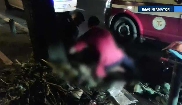 Nu a iesit bine din spital ca a devenit din nou pacient. Un barbat din Capitala, lovit de un taxi in fata unitatii medicale